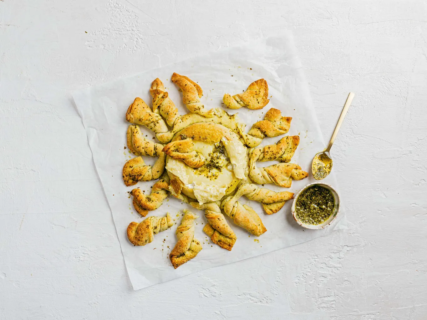 Käse-Pesto-Blume