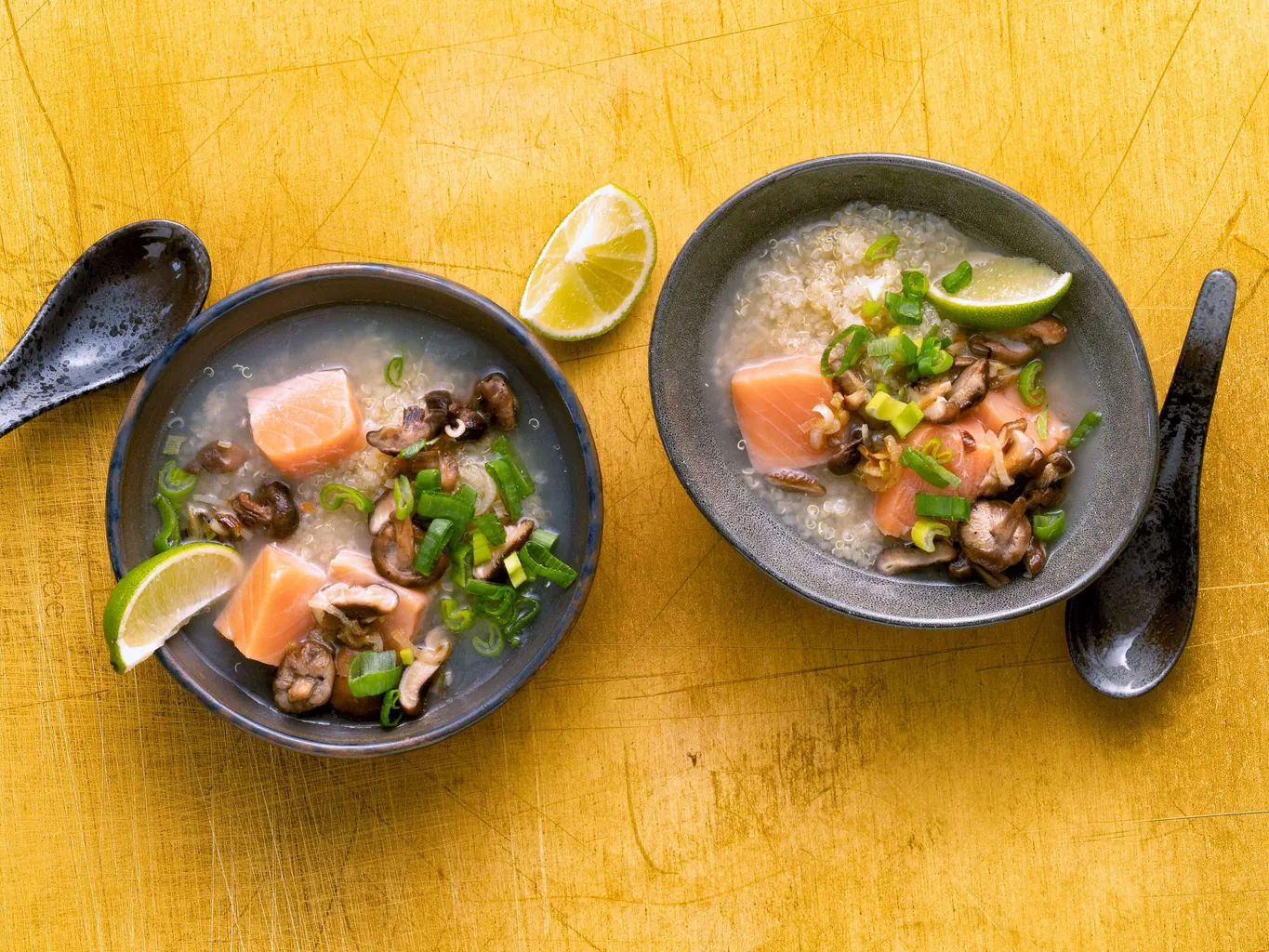 Zuppa di pesce con quinoa e shiitake