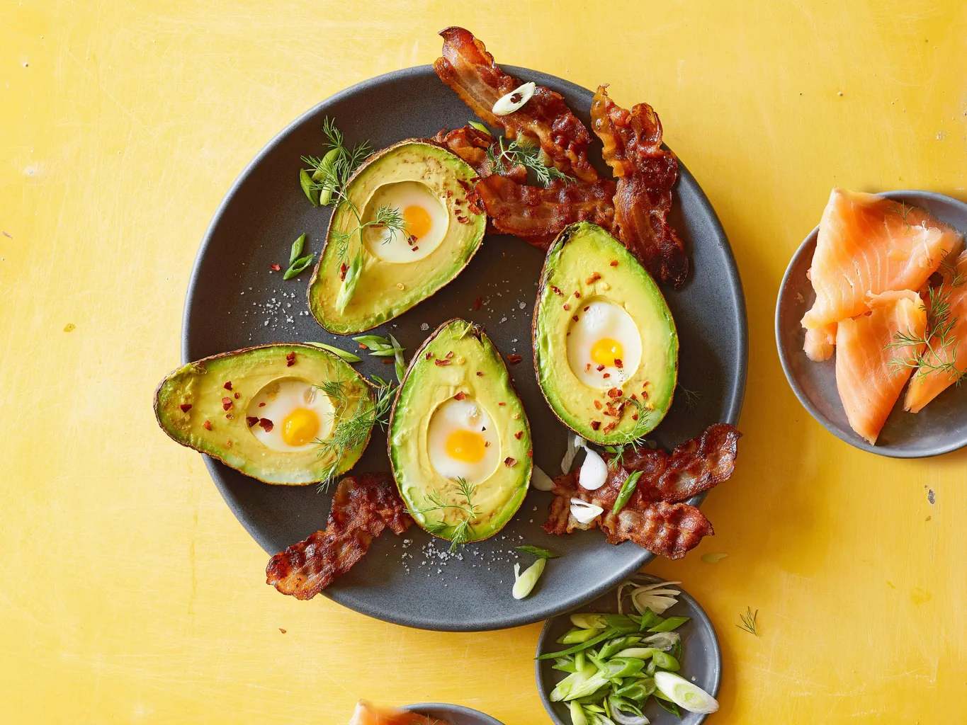 Avocado mit Ei