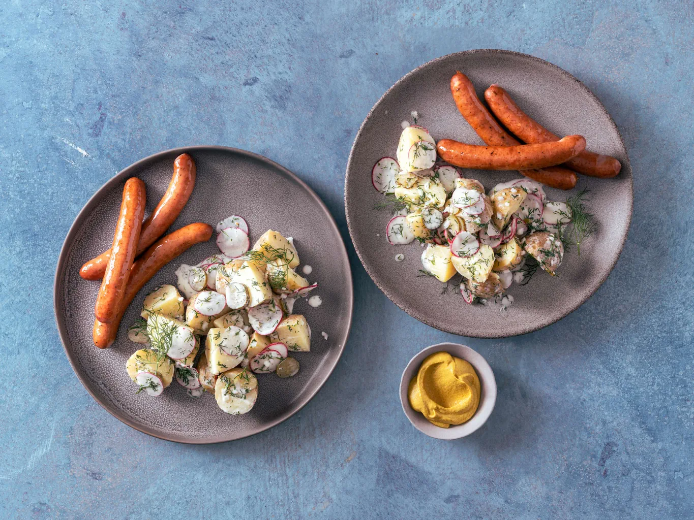 Kartoffelsalat mit Schweinswürstchen
