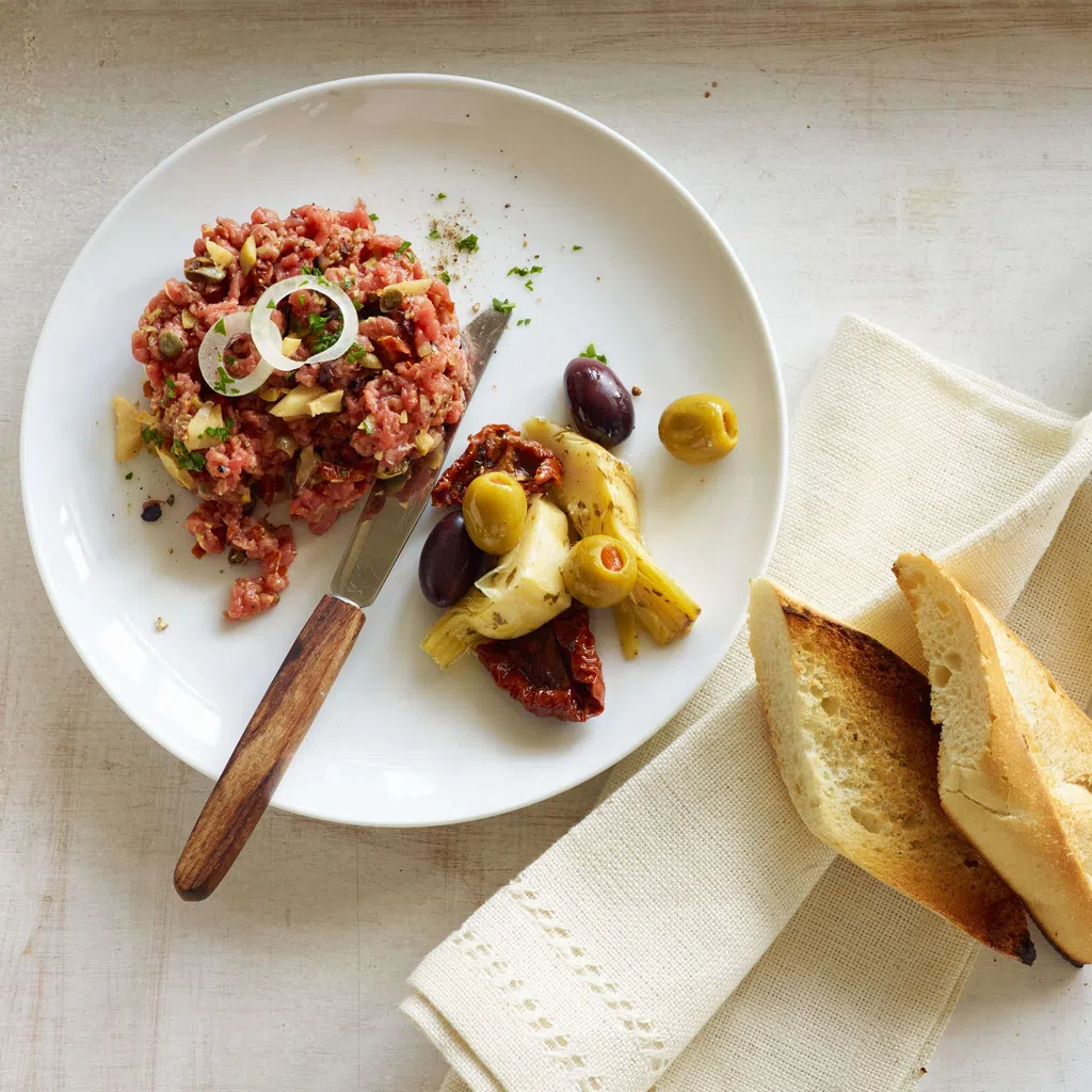 Rindshuft-Tatar mediterran