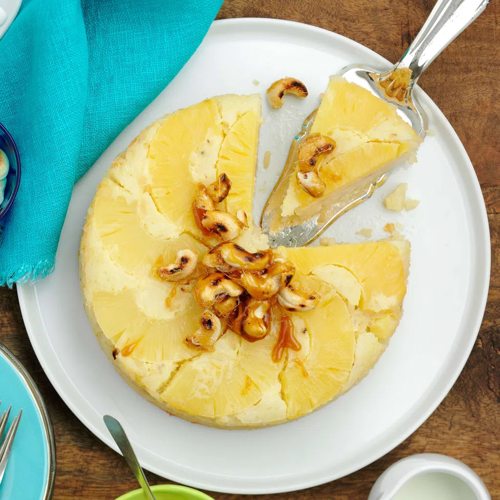 Kokos-Reis-Torte mit Ananas