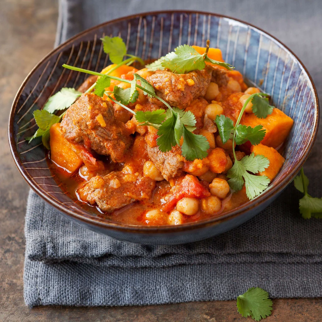 Agneau tikka masala avec pois chiches et patates douces