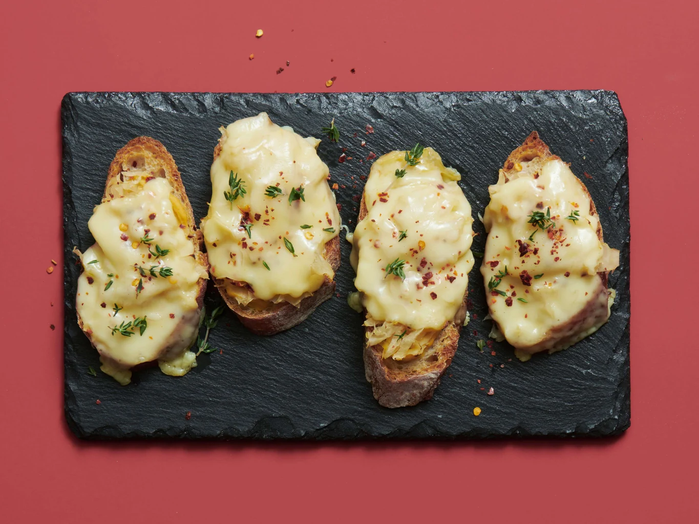 Raclettekäse-Baguette mit Sauerkraut
