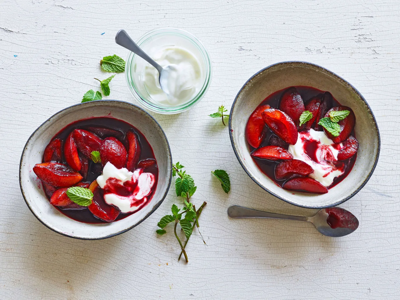 Prugne marinate con yogurt greco 