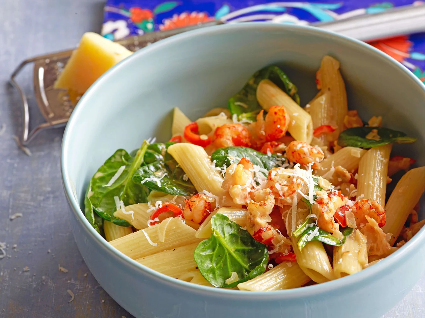 Pasta mit Krebs-Rahm-Sauce