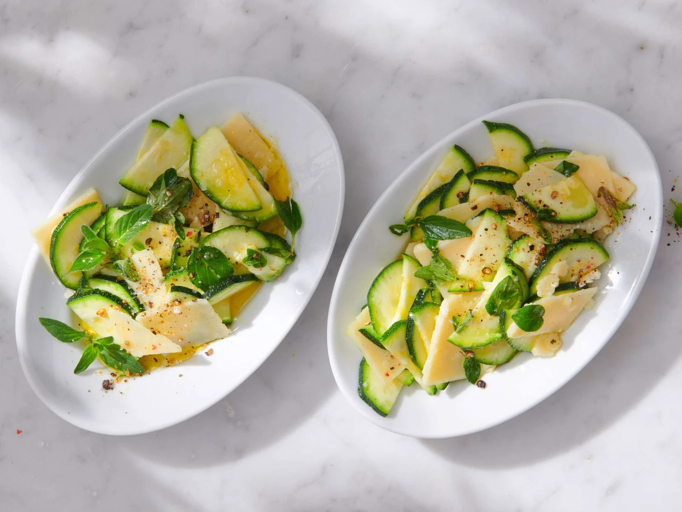 Zucchettisalat mit Parmesan