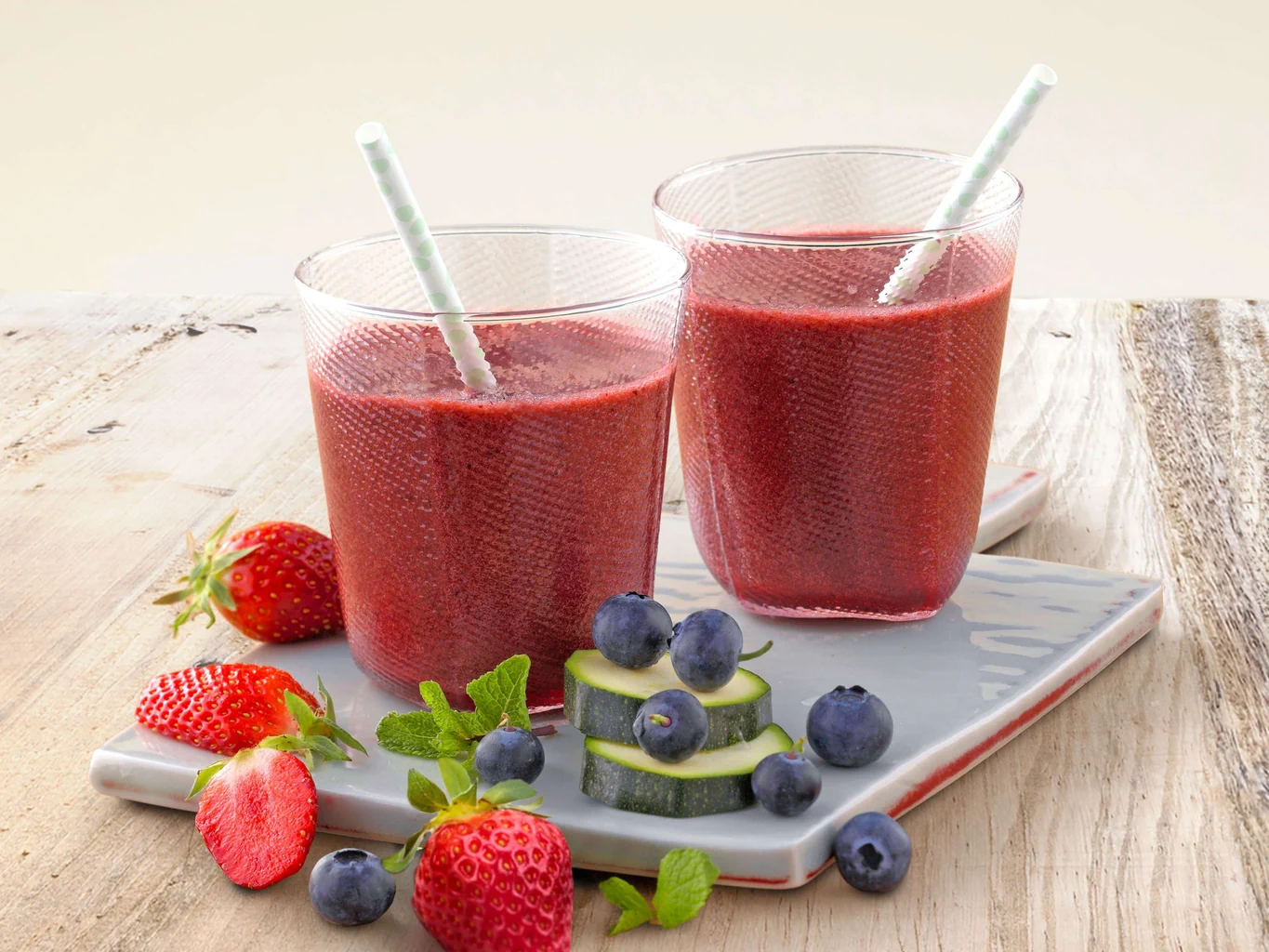 Beeren-Smoothie mit Zucchetti