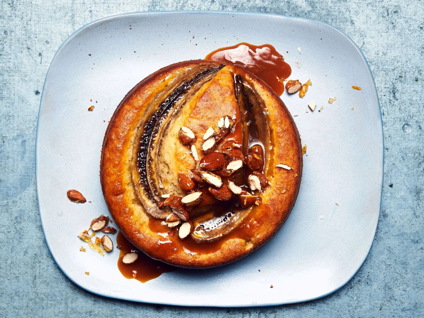 Torta alla banana con caramello al latte di cocco