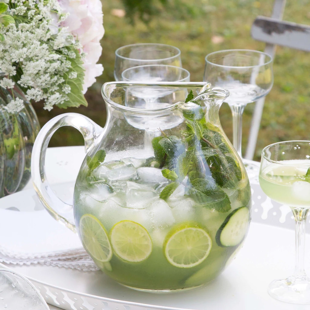 Punch au concombre et aux citrons verts