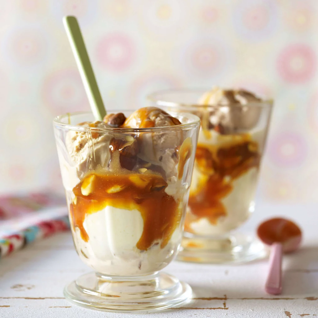 Coupe aux noix et au caramel