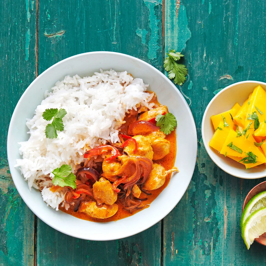 Curry di pollo con mango e limetta