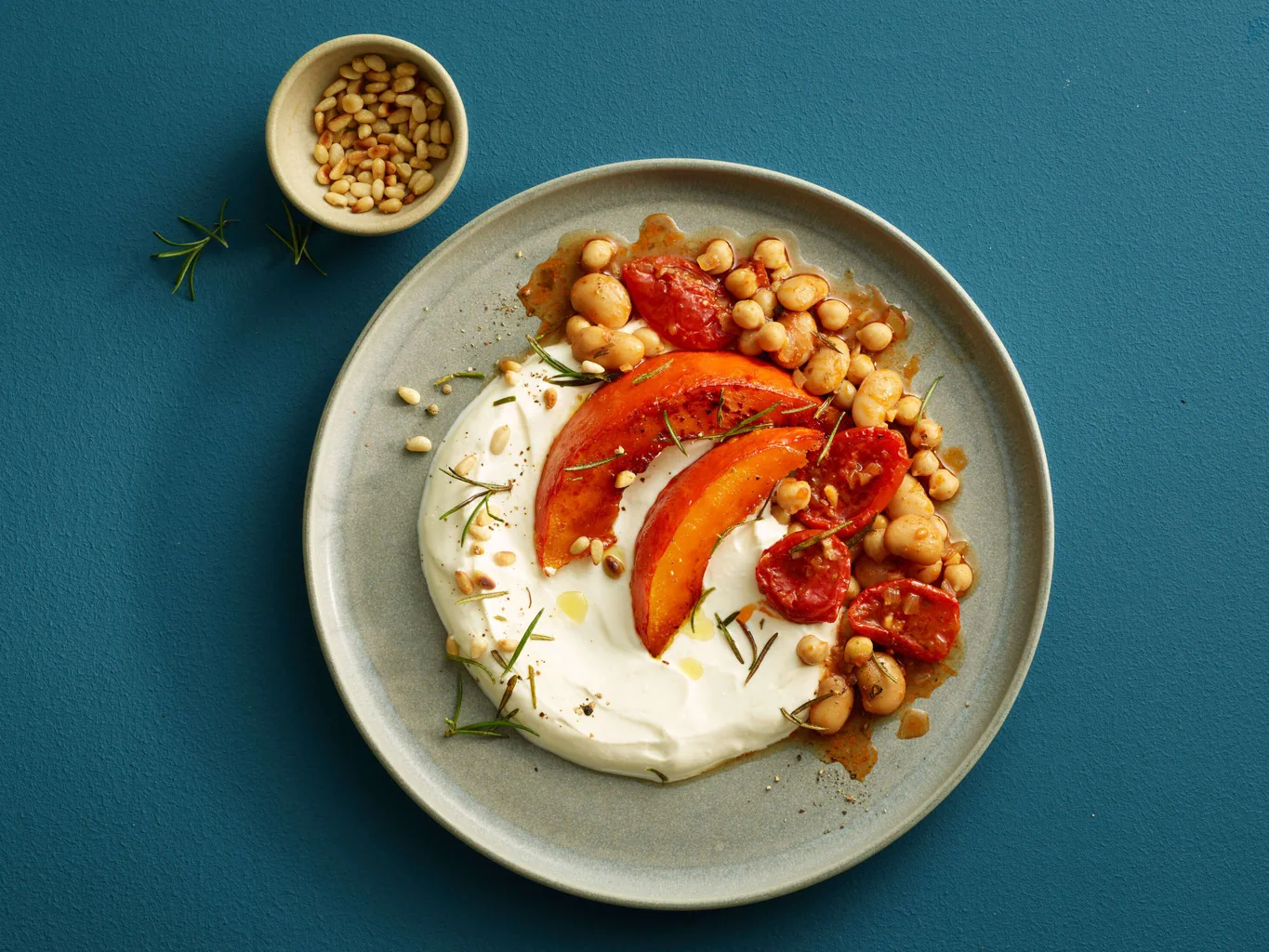 Stufato di fagioli e pomodori con zucca