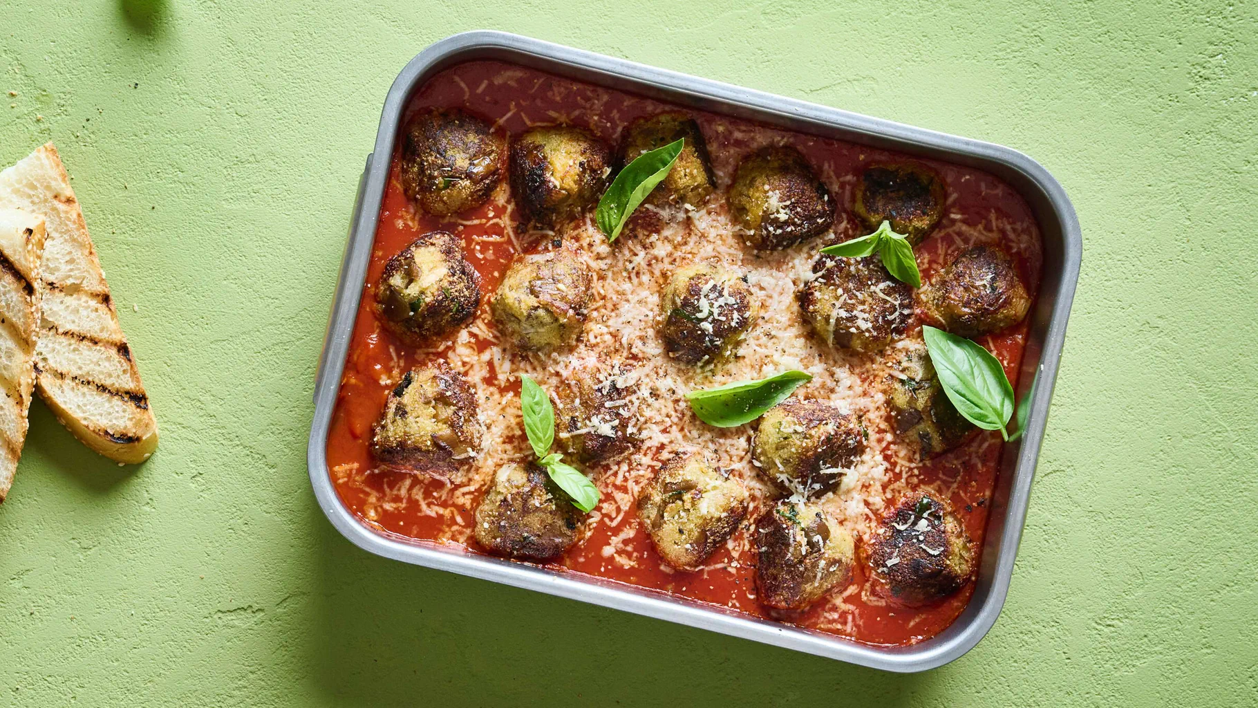 Polpette di melanzana in salsa di pomodoro