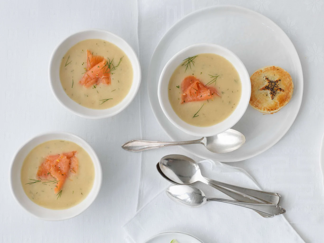 Kartoffelcremesuppe mit Limonen-Rauchlachs