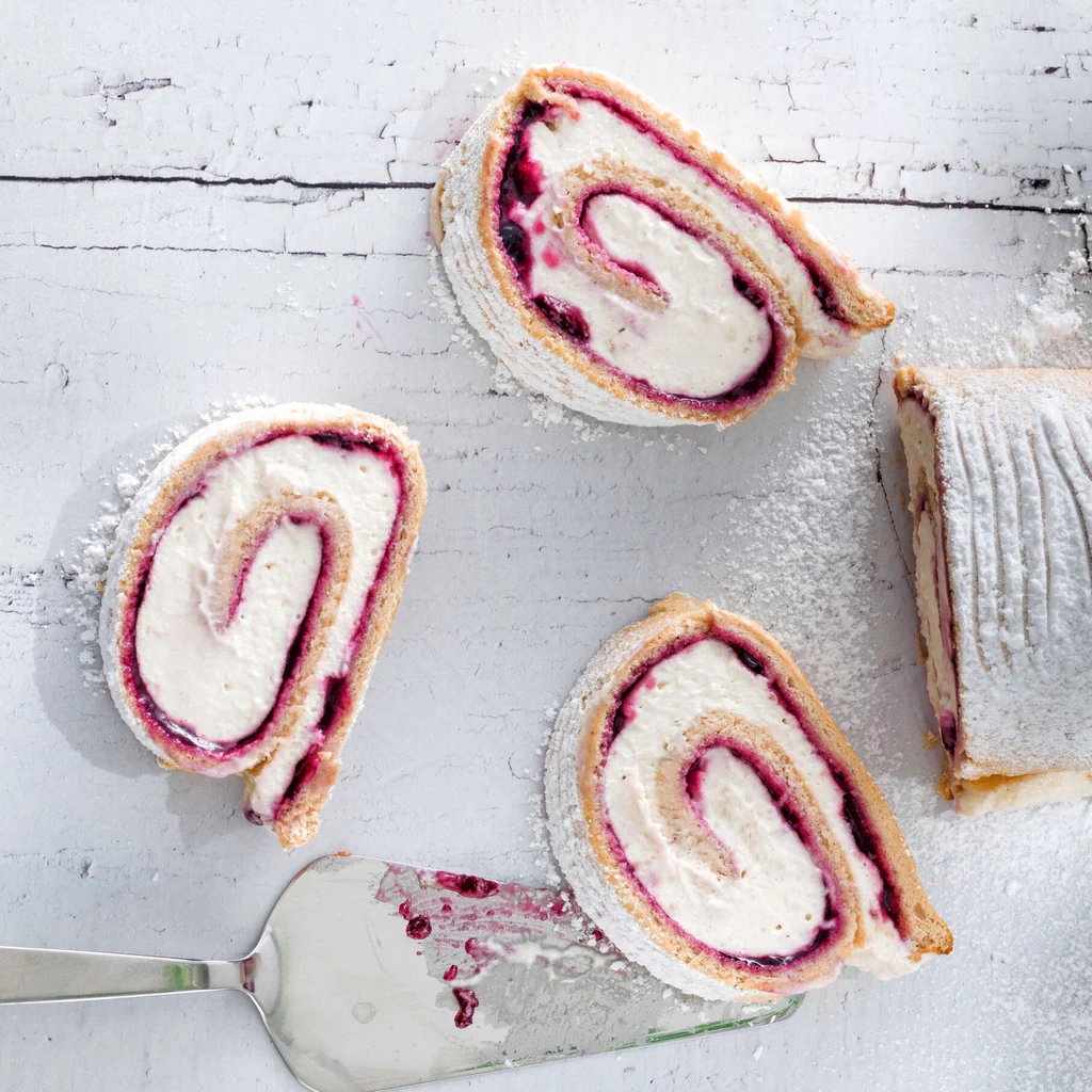 Marroniroulade mit Traubengelee