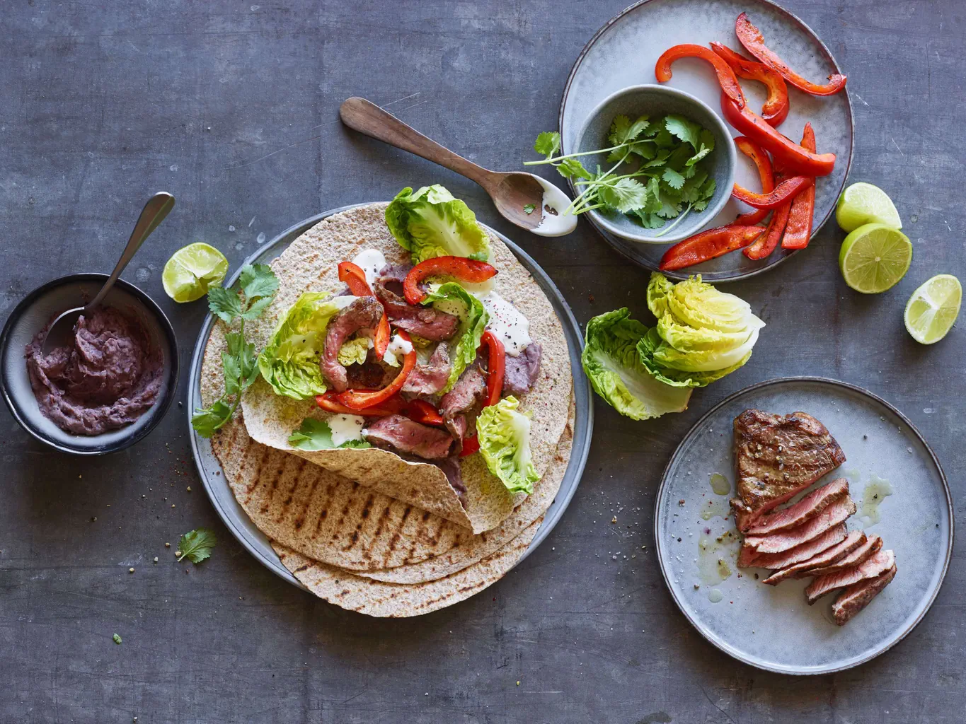 Fajita au bœuf et aux haricots rouges