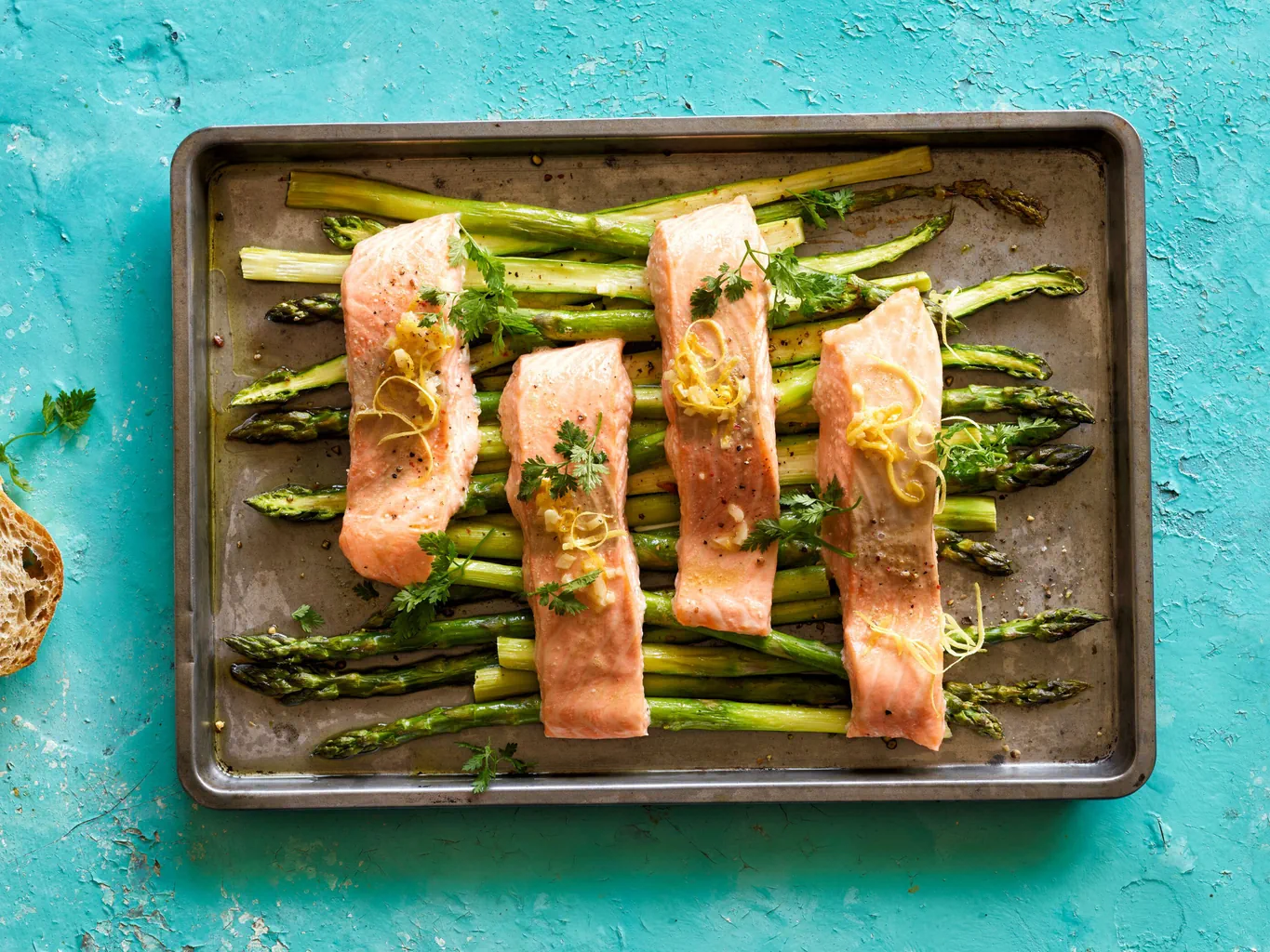 Saumon sauvage sur lit d’asperges