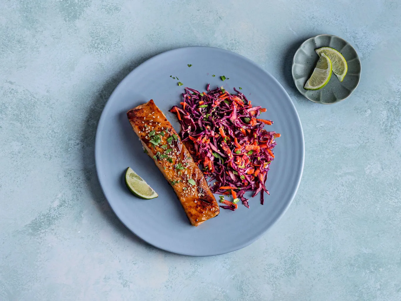 Saumon sur slaw asiatique