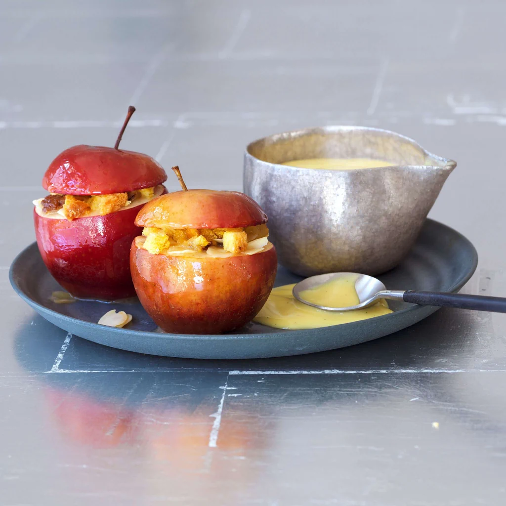 Ofenäpfel mit Panettone-Füllung