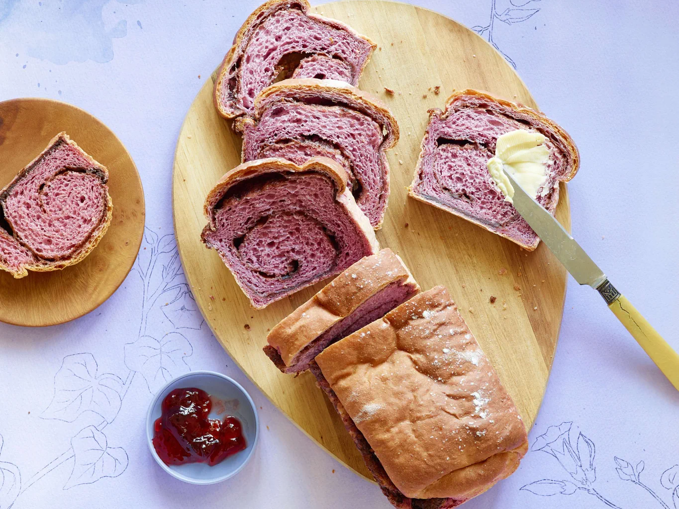Süsskartoffelbrot mit Zimtfüllung