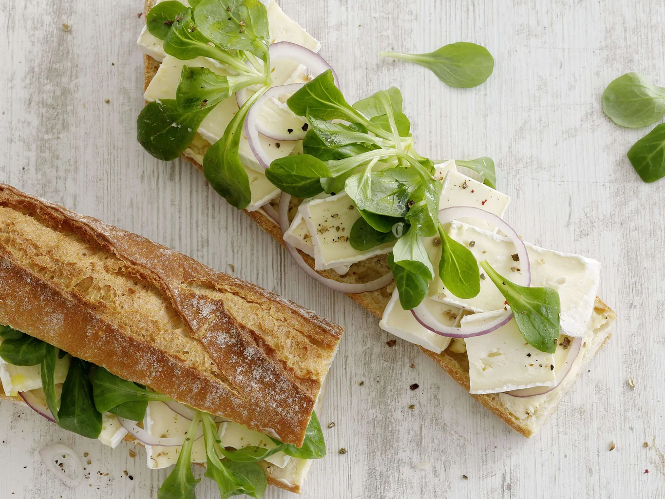 Baguette au brie et à la doucette