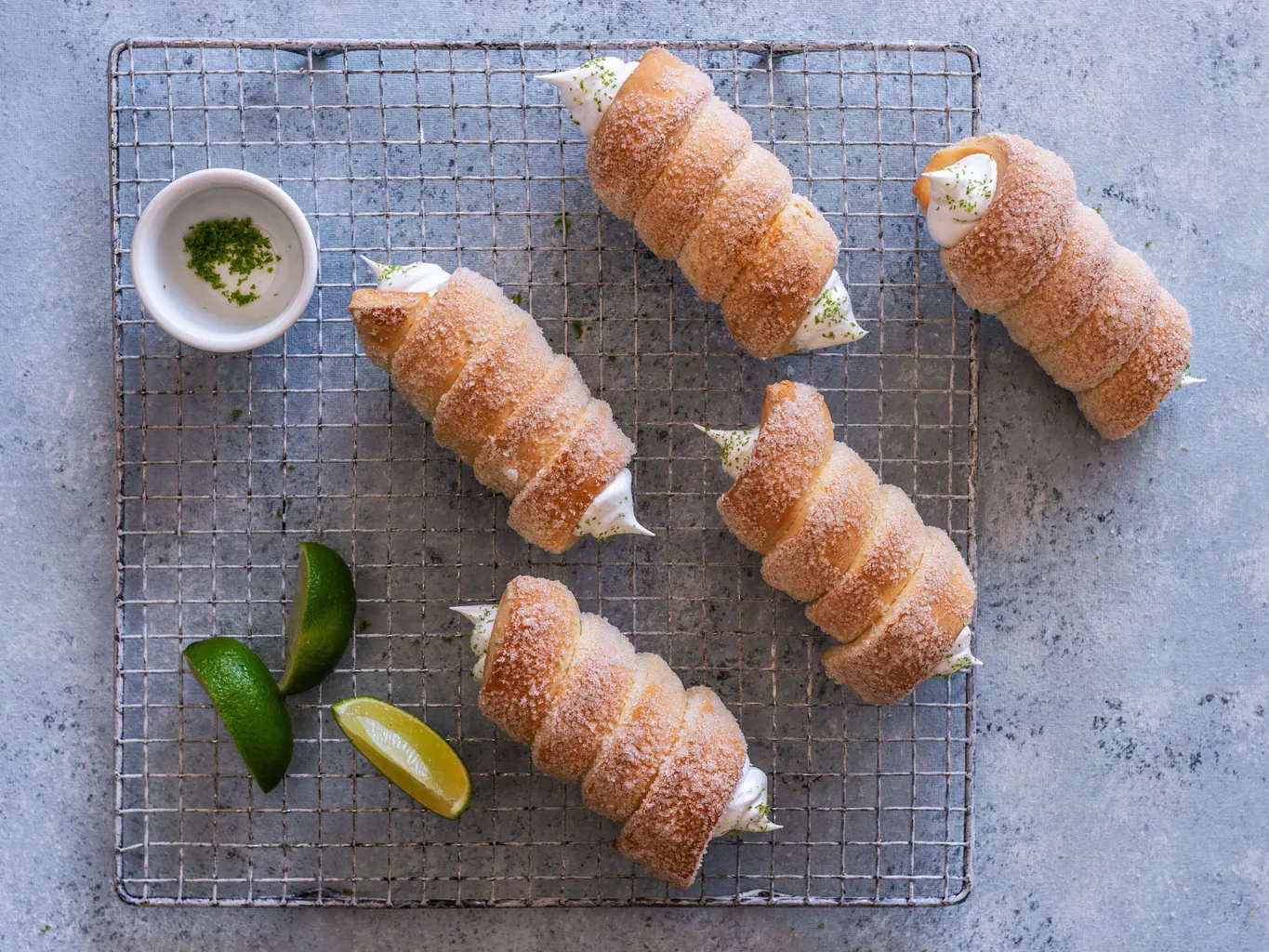 Limettenschaumrollen