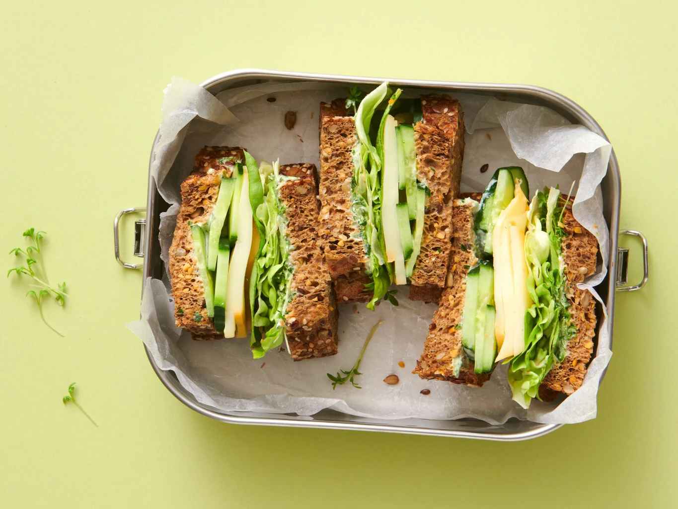 Scamorza-Gurken-Sandwich