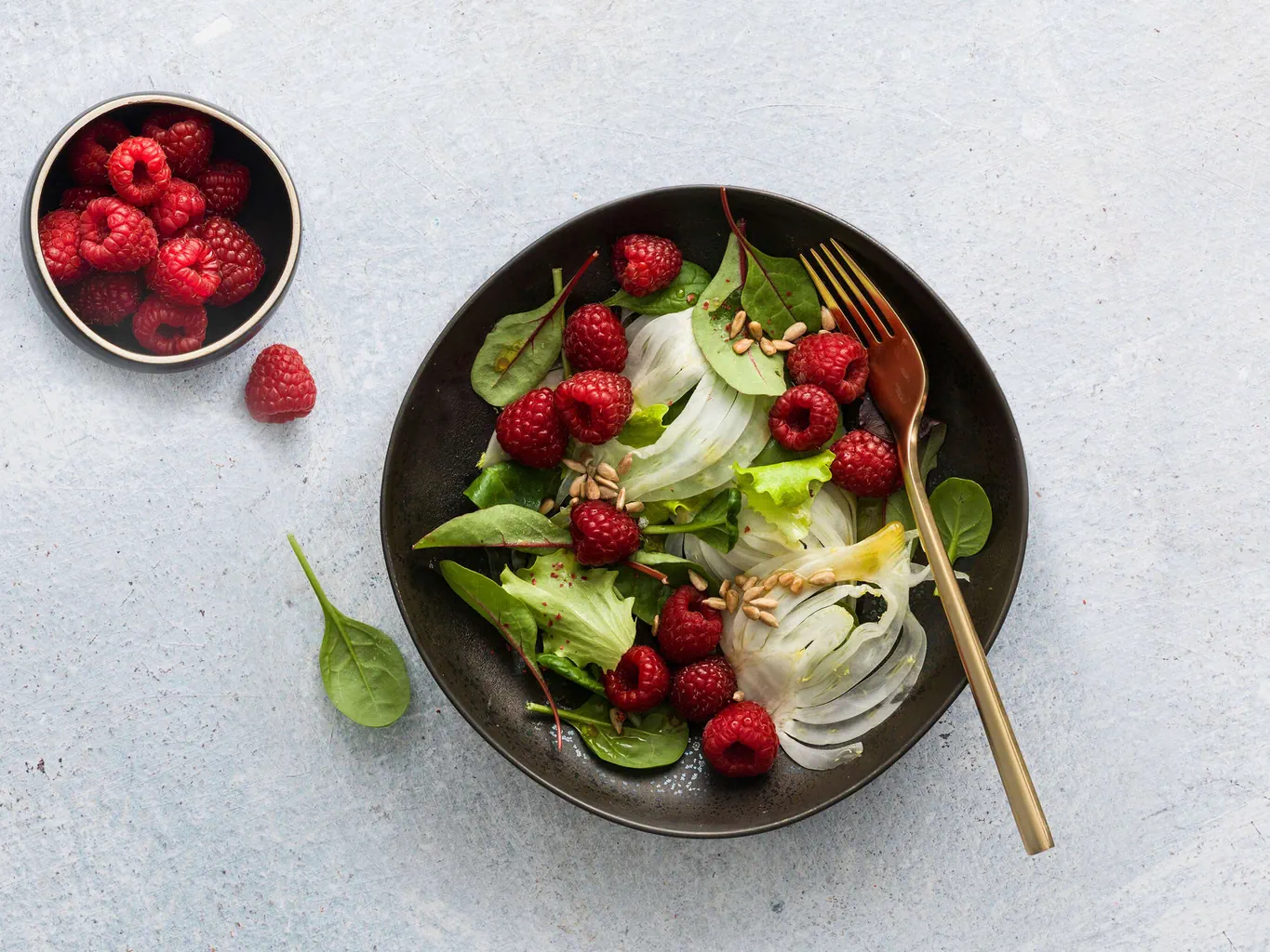 Insalata di finocchio e lamponi