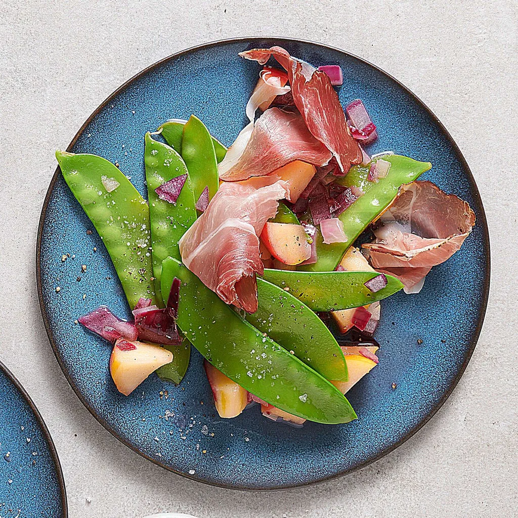 Insalata di taccole con salsa alle mele