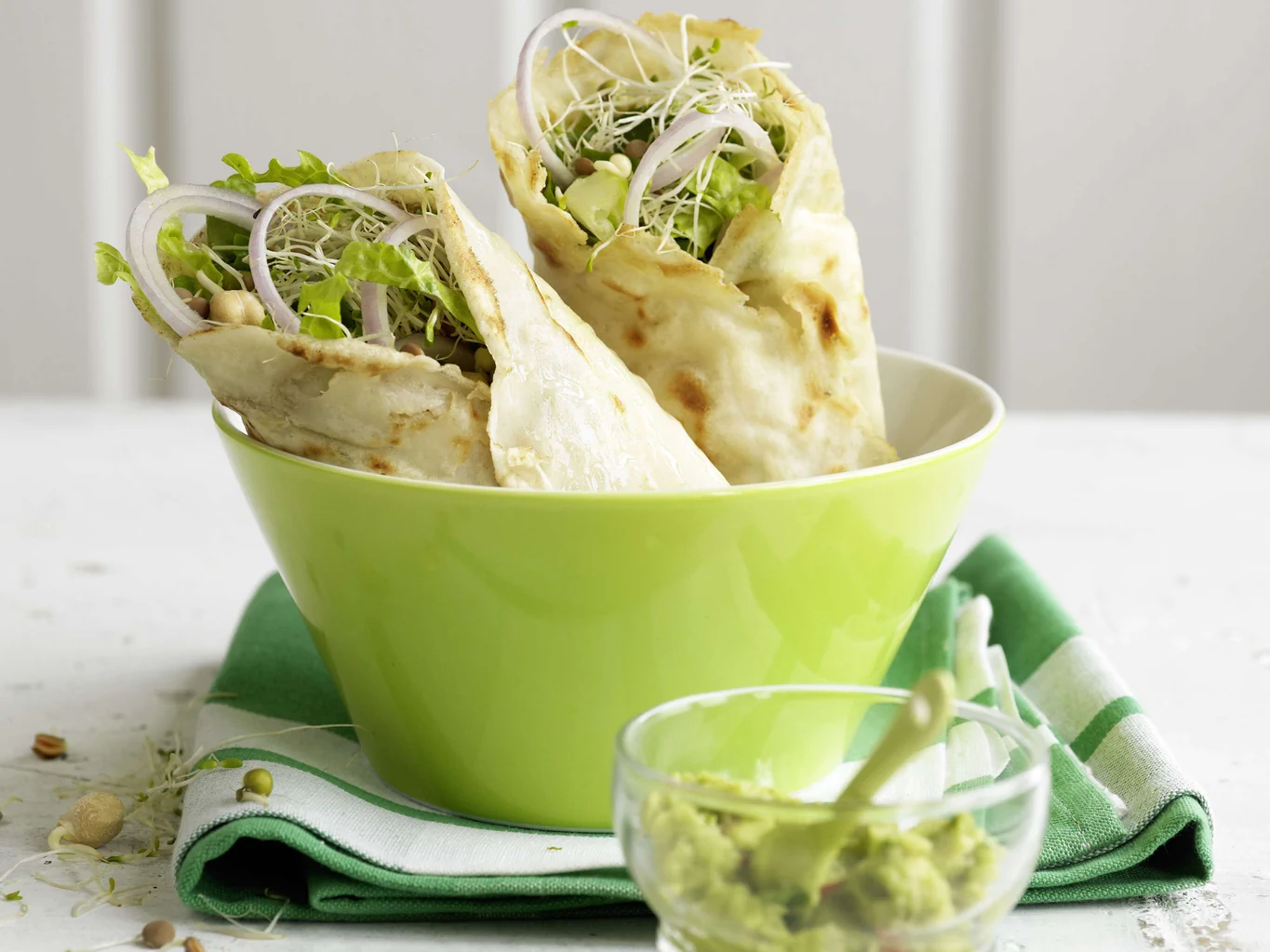 Wrap ai germogli e all’avocado
