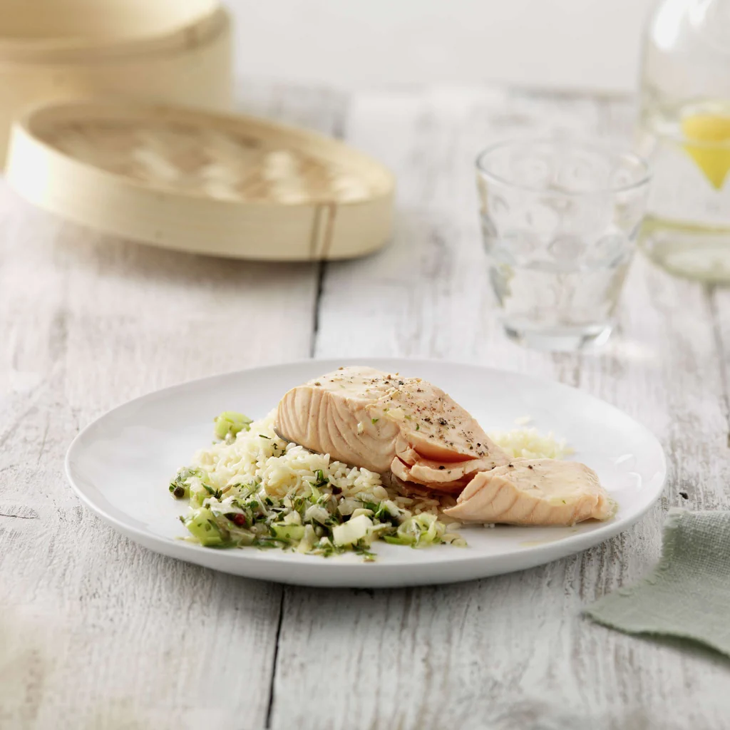 Lachsfilet mit Zwiebel-Kräuter-Mischung