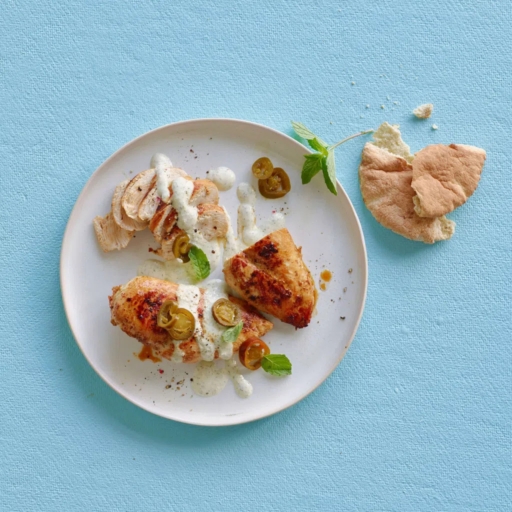 Pouletbrust mit Jalapeño-Minze-Joghurt