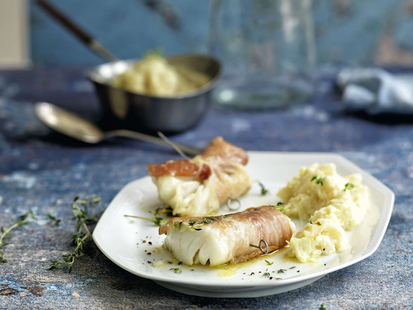 Filetti di merluzzo con prosciutto crudo e purea di pastinaca