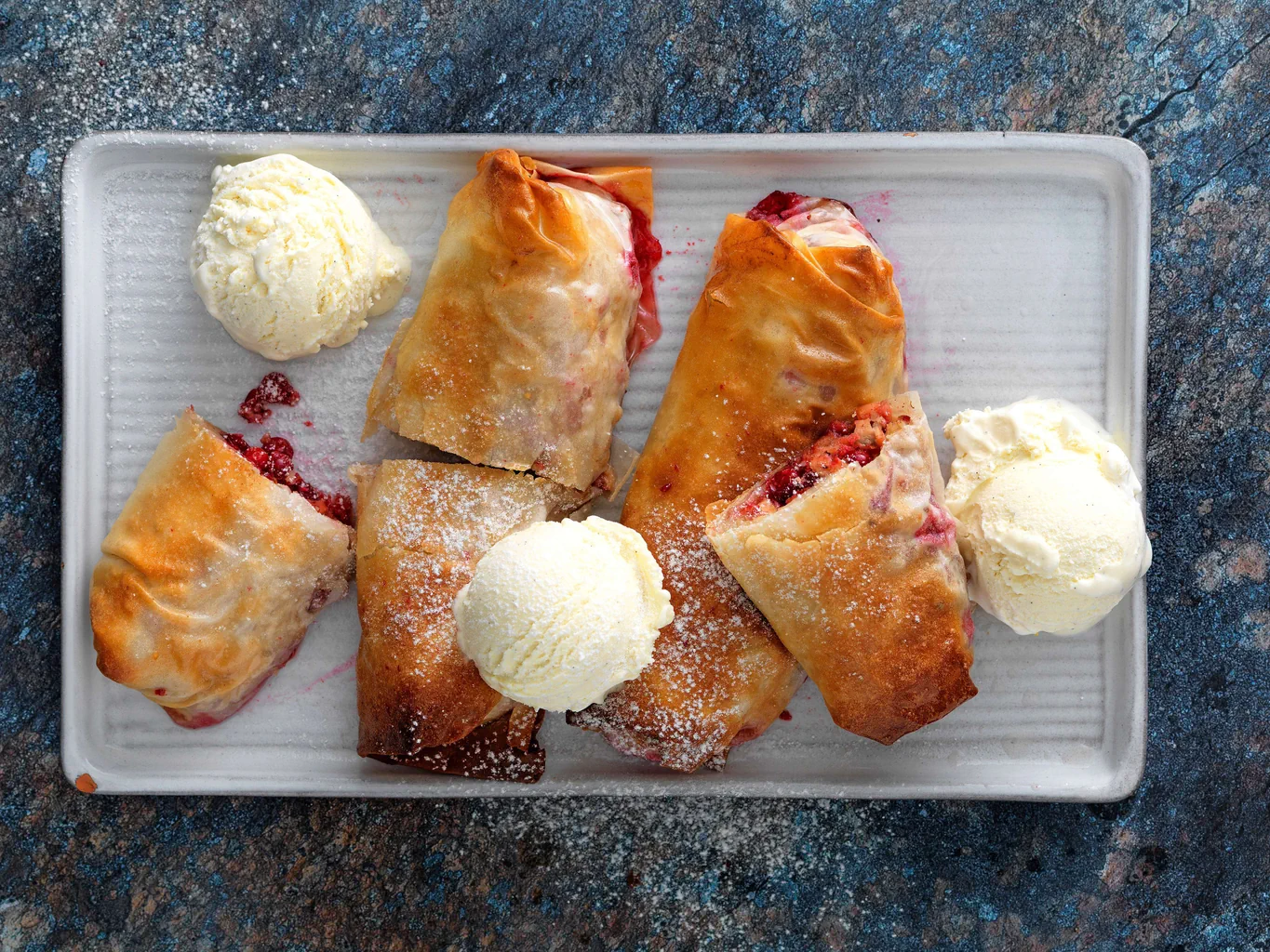 Mini strudel ai mirtilli rossi
