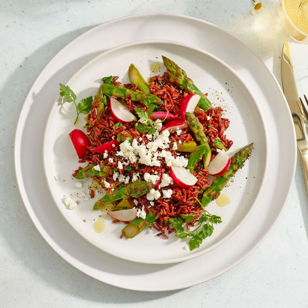 Riz rouge aux asperges et à la feta