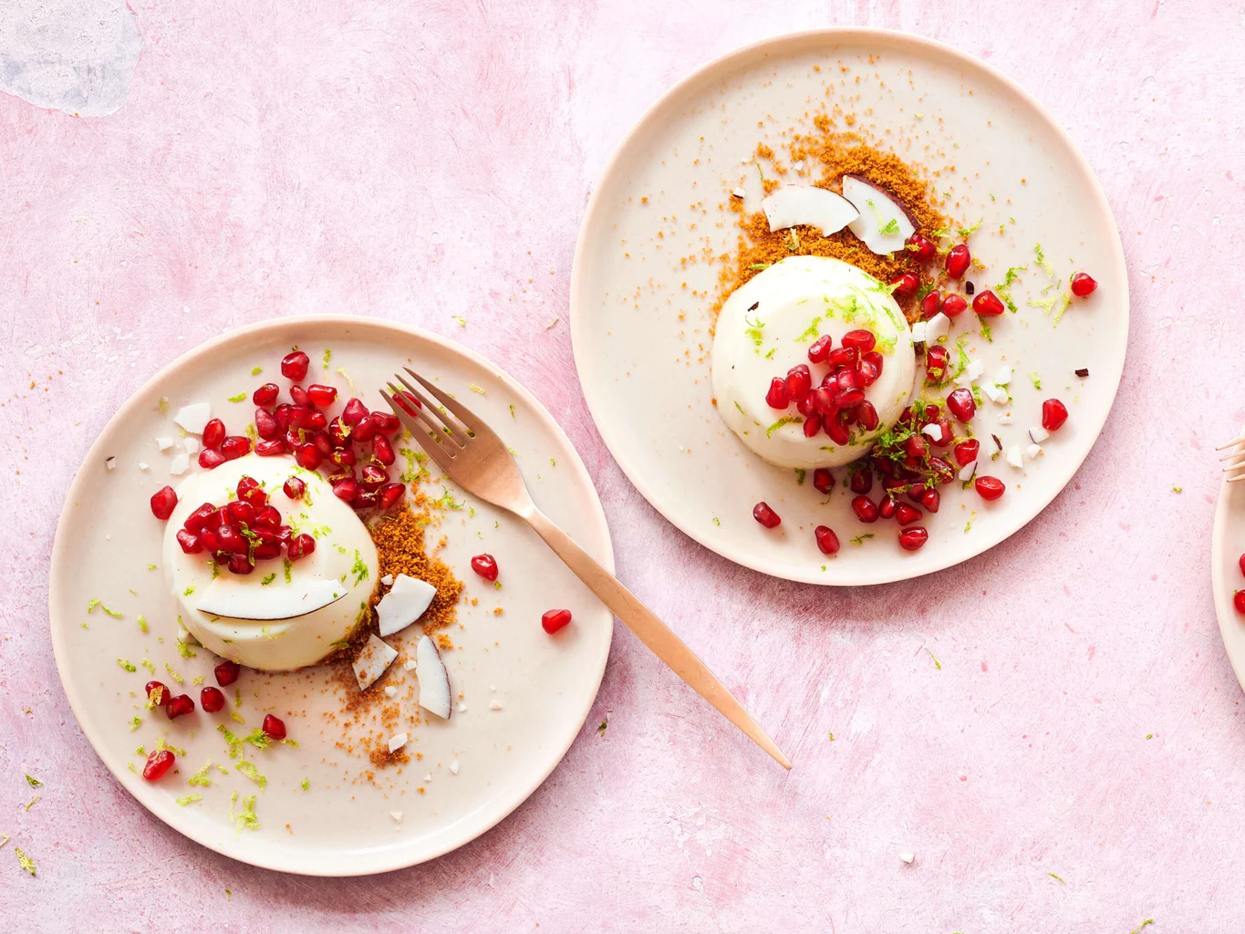 Panna cotta allo zenzero con melagrana 