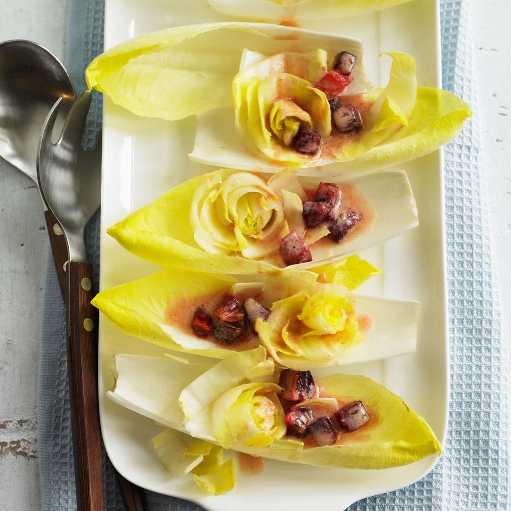 Insalata d’indivia belga con arance sanguigne