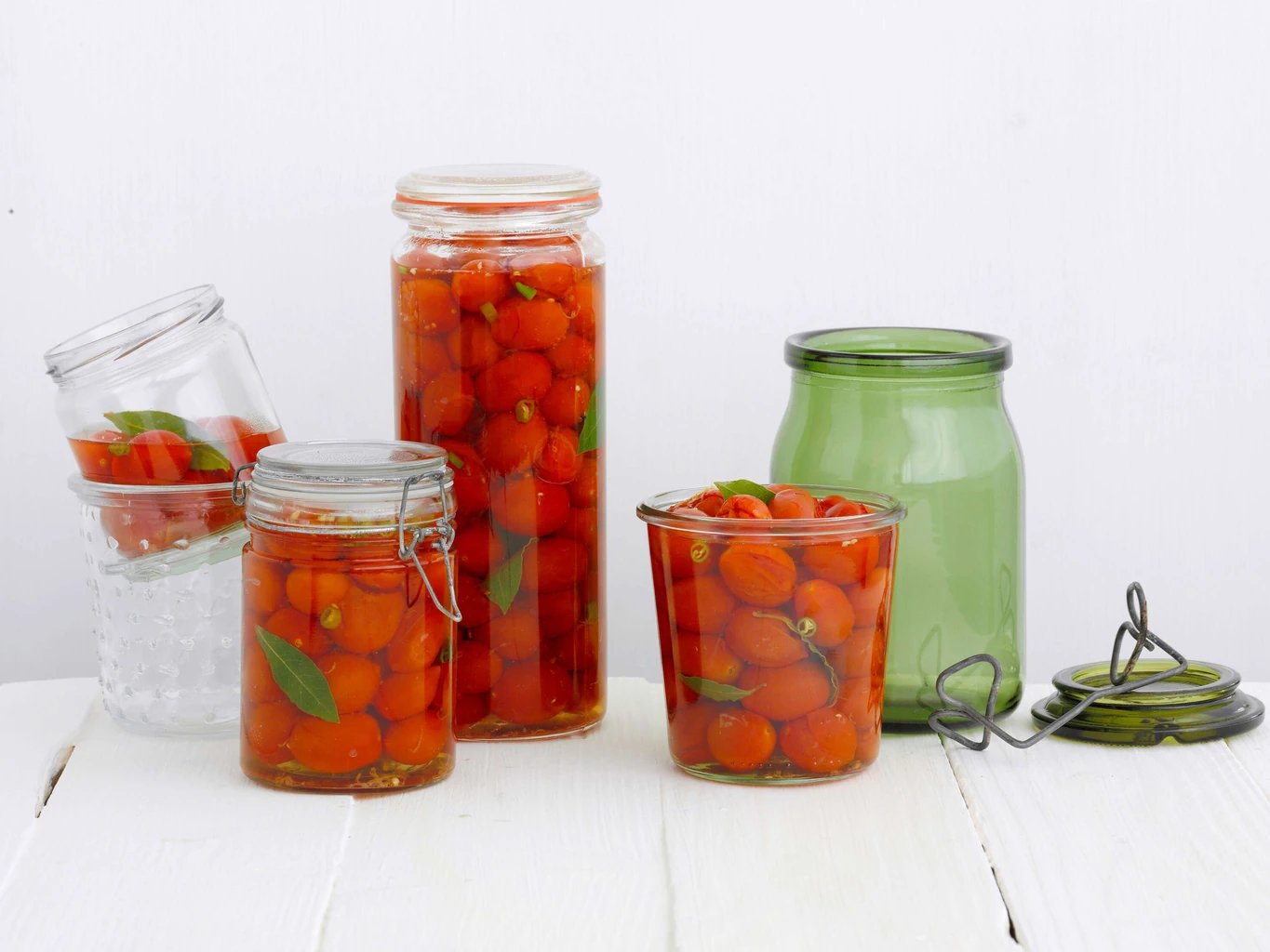Conserva di pomodori al peperoncino