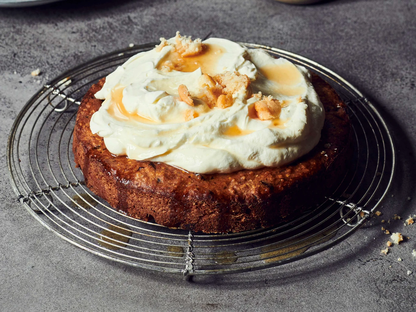 Vermicelleskuchen mit Amaretto-Rahm