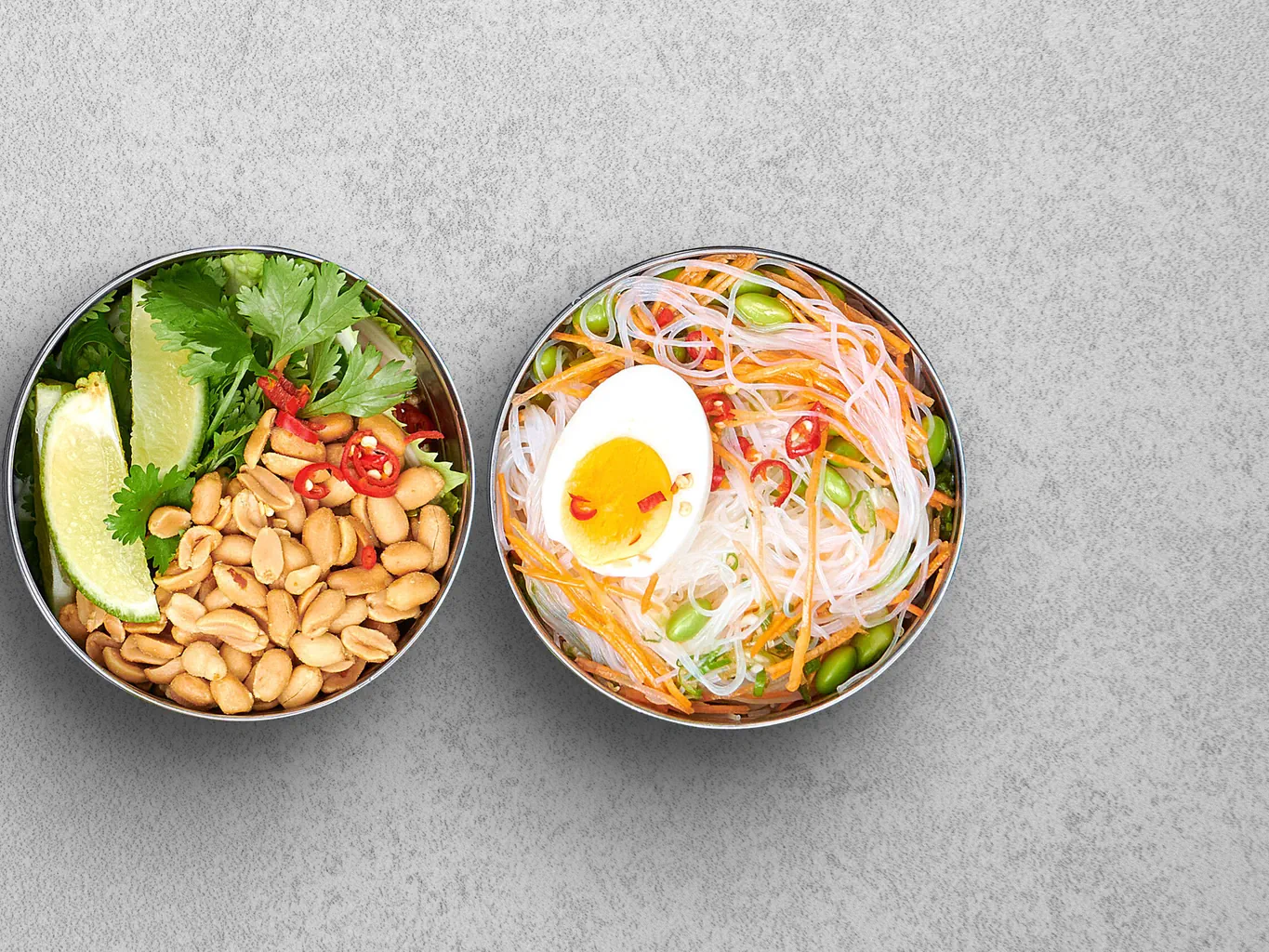 Salade de vermicelles chinois avec œuf 