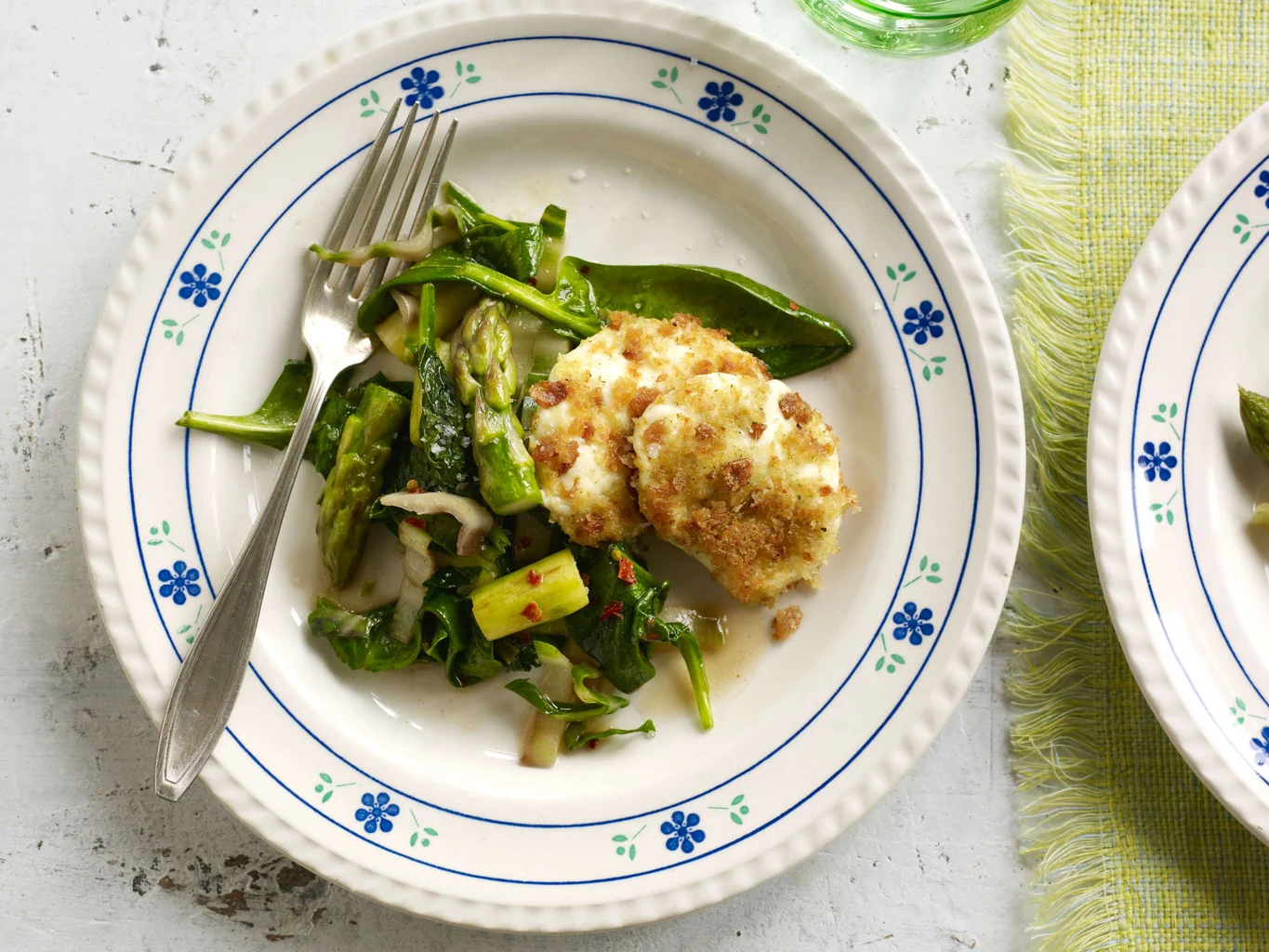 Mozzarella rôtie avec légumes verts