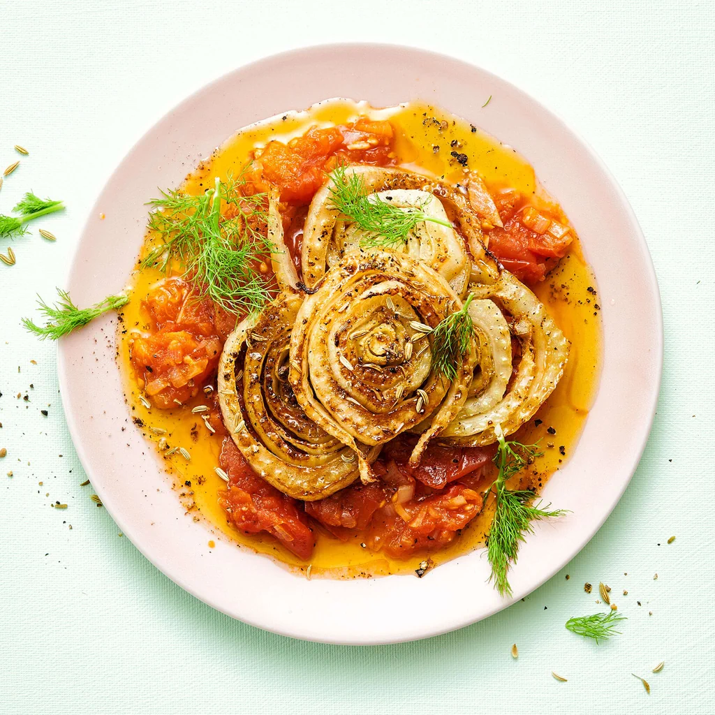 Caramelisierter Fenchel auf Tomatensauce