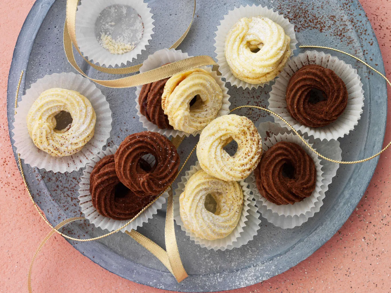 Glutenfreies zweifarbiges Spritzgebäck