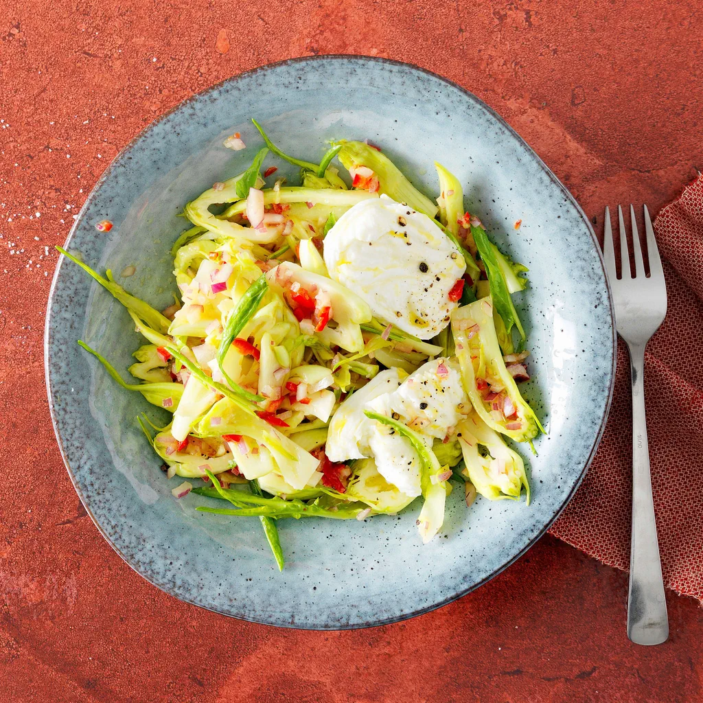Catalognasalat mit Mozzarella