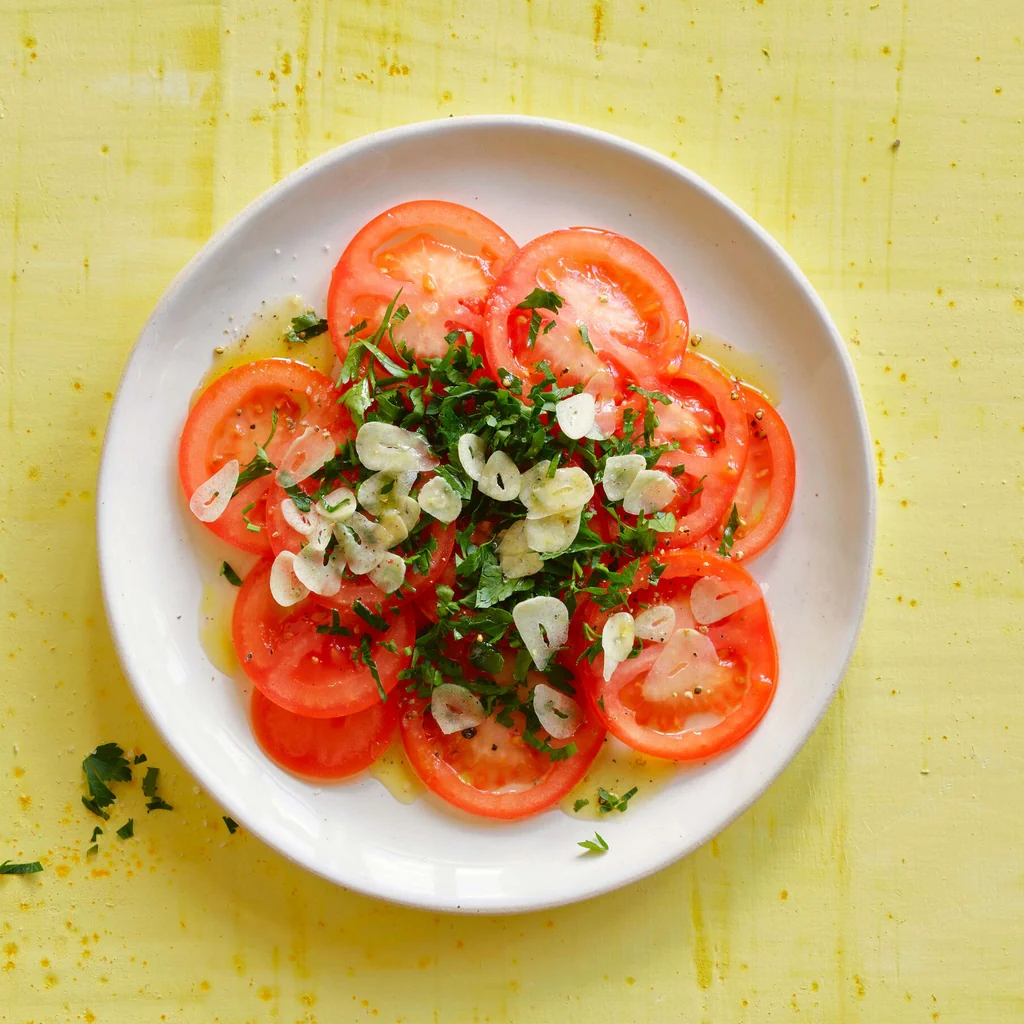 Tomaten-Knoblauch-Salat