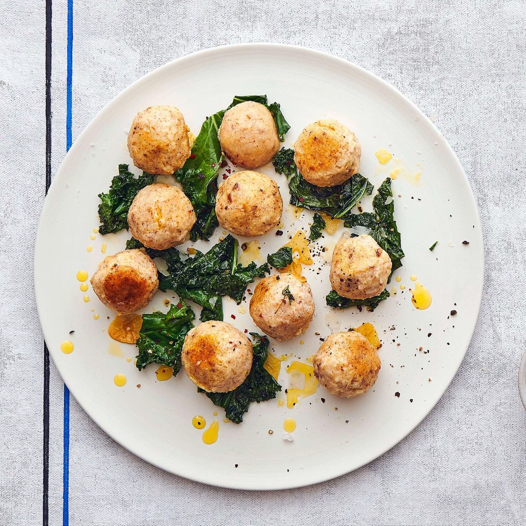 Vollkorn-Gnudi mit Federkohl