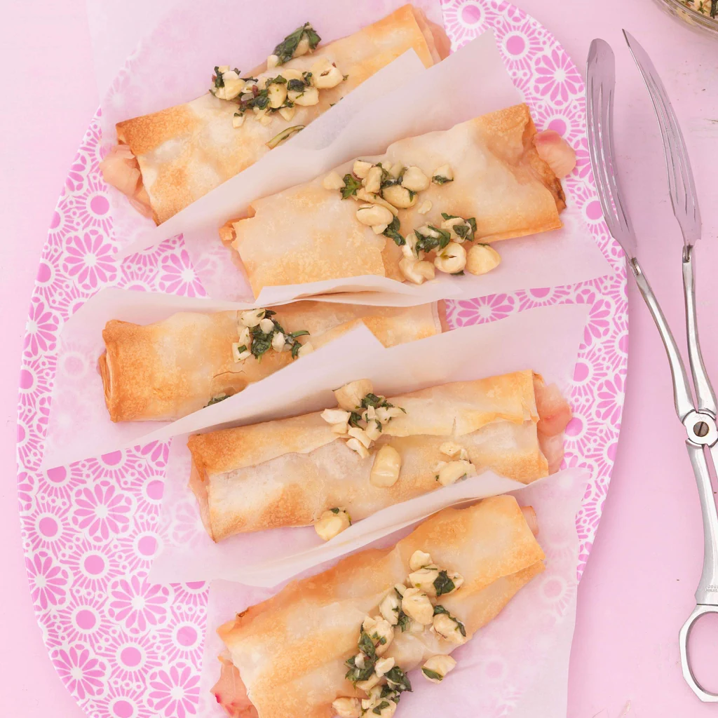 Rotolini al rabarbaro con pesto di noci d'acagiù