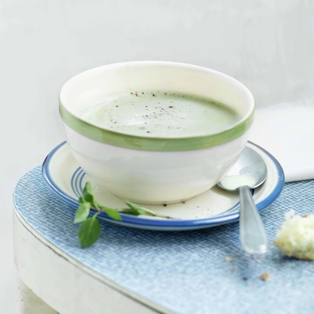 Velouté de petits pois à la menthe