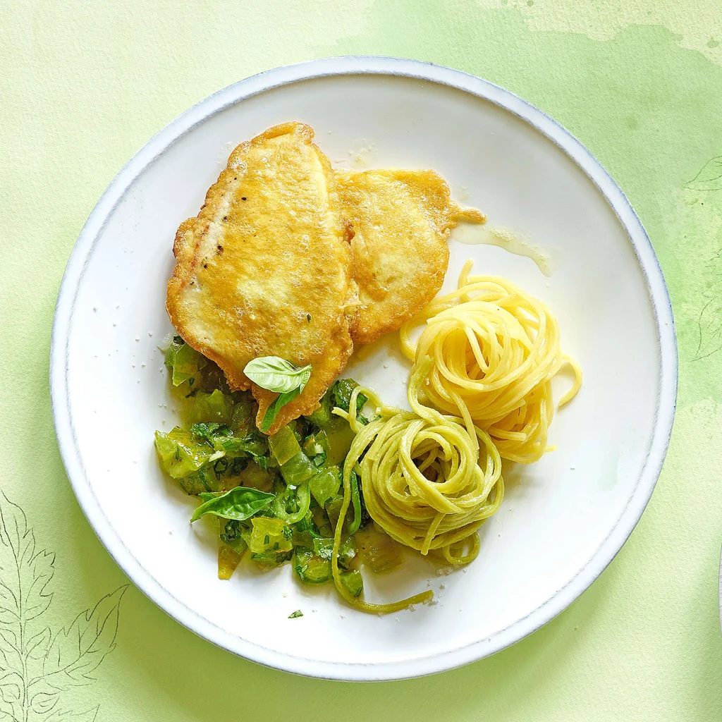 Piccata milanese mit kalter Tomatensauce
